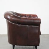Classic English-style Chesterfield club armchair in cowhide leather