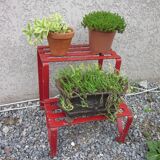 Rivetè metal plant door