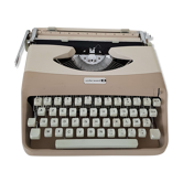 Vintage underwood typewriter 18