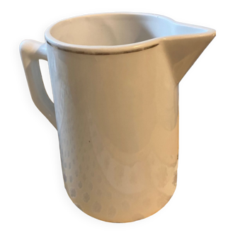 Milk pot