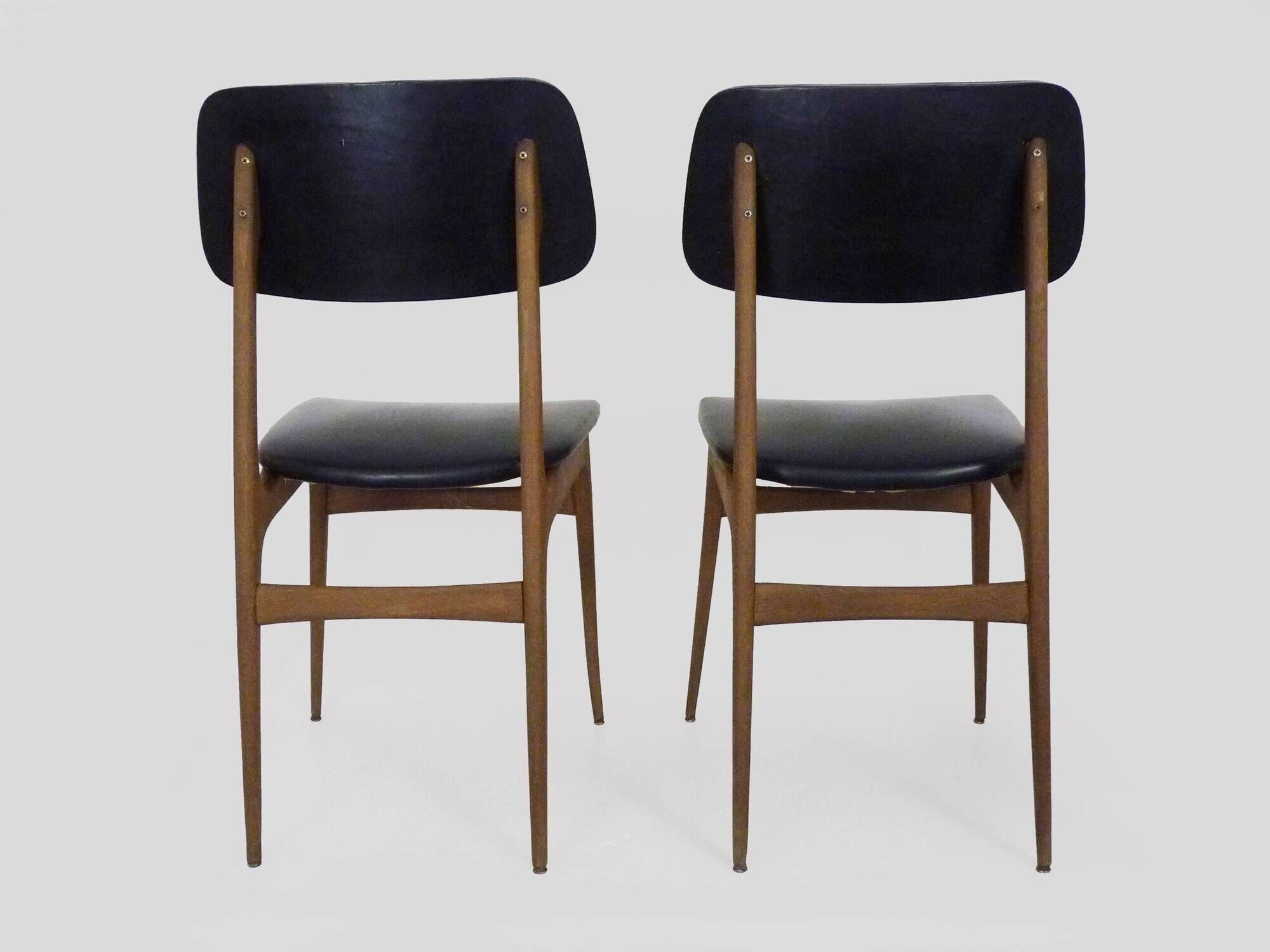 Pair of Scandinavian chairs in beech wood and skai from the 50s