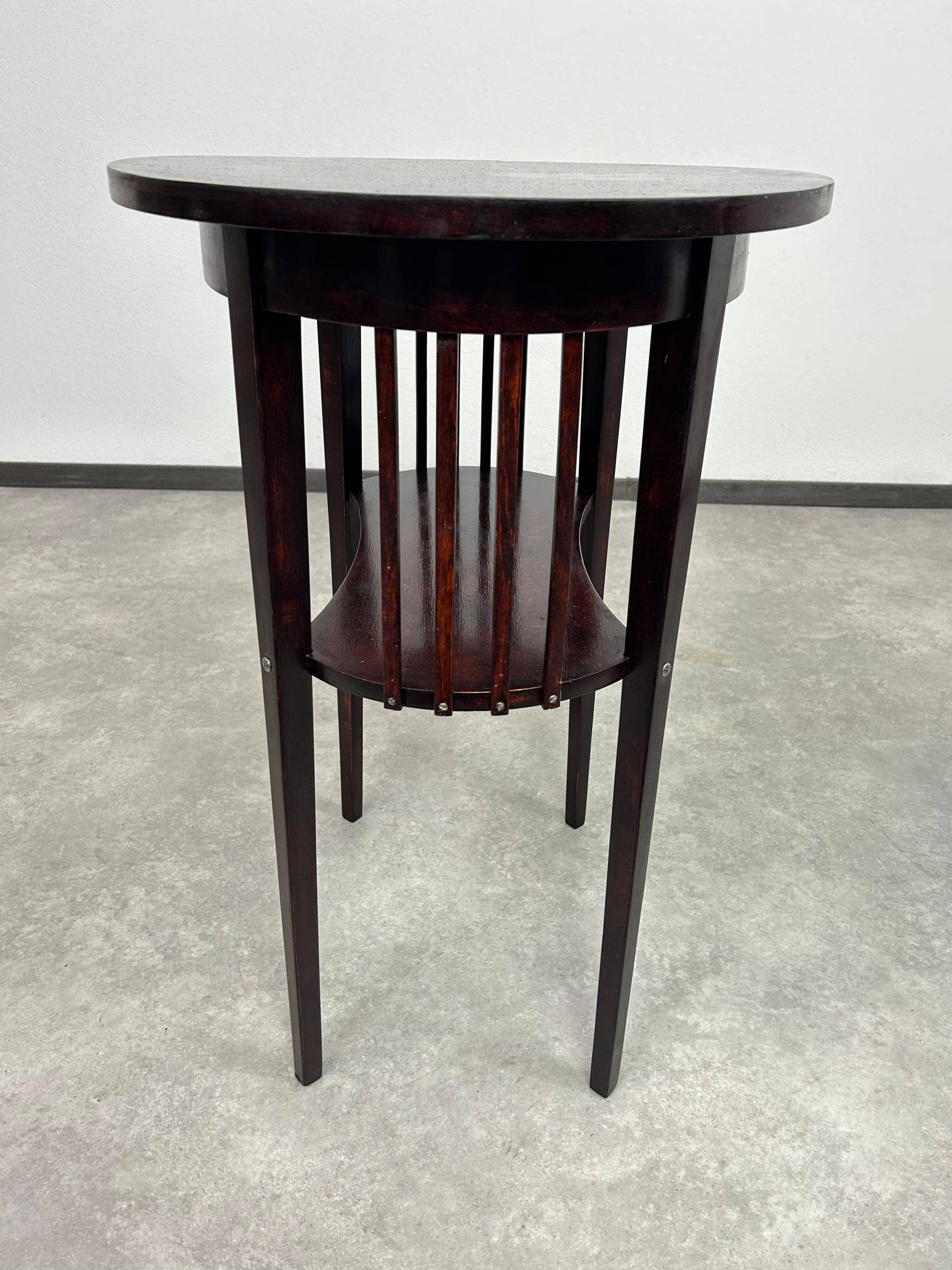 Secession coffee table no. 9208 by Marcel Kammerer for Thonet