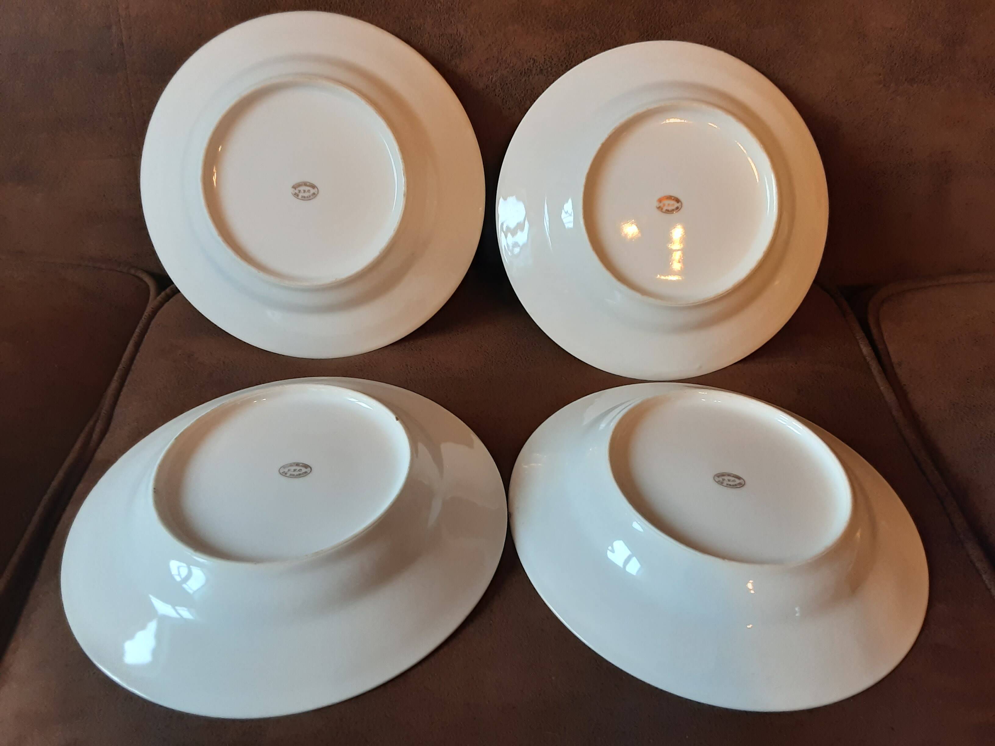 Set of 4 deep plates P F C