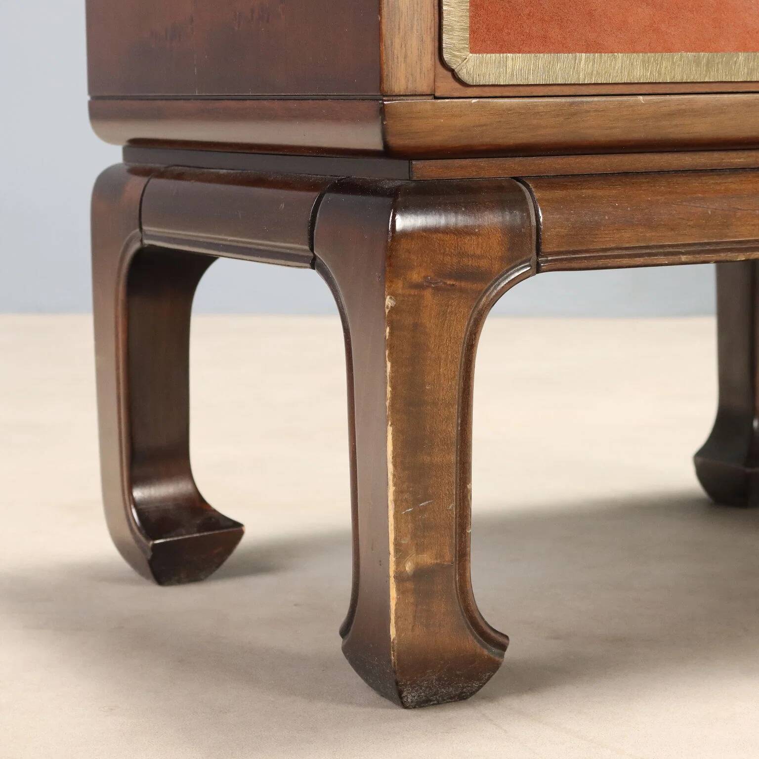 "Fior di Loto" bedside tables by Luciano Frigerio