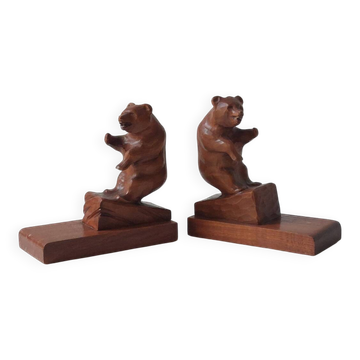 Pair of vintage wooden bookends, hand-carved, bear decoration.