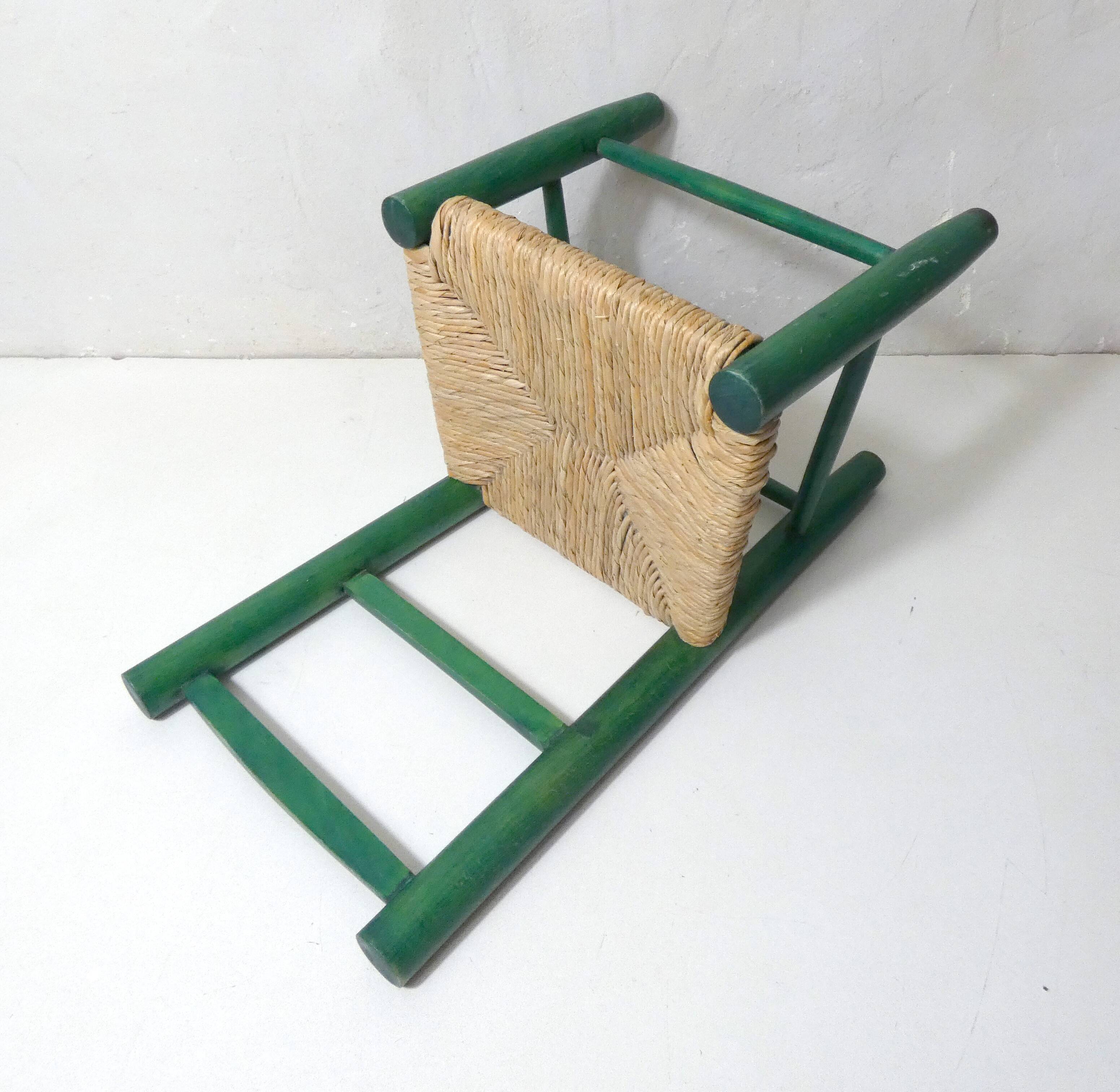 Ancienne chaise paillée en bois pour enfant Vintage