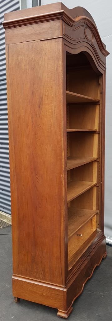 Library Napoleon III constable hat