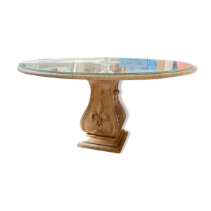 Table en marbre avec couronne