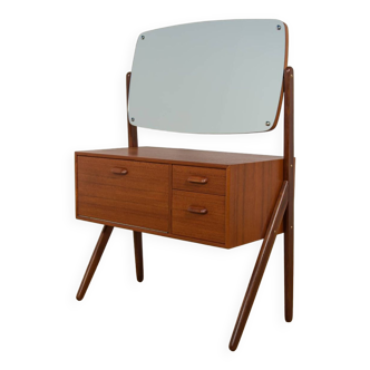 Mid-Century Dressing Table from Ølholm Møbelfabri, 1960s