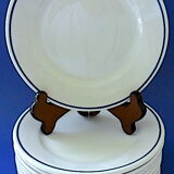 Suite of twelve porcelain dessert plates