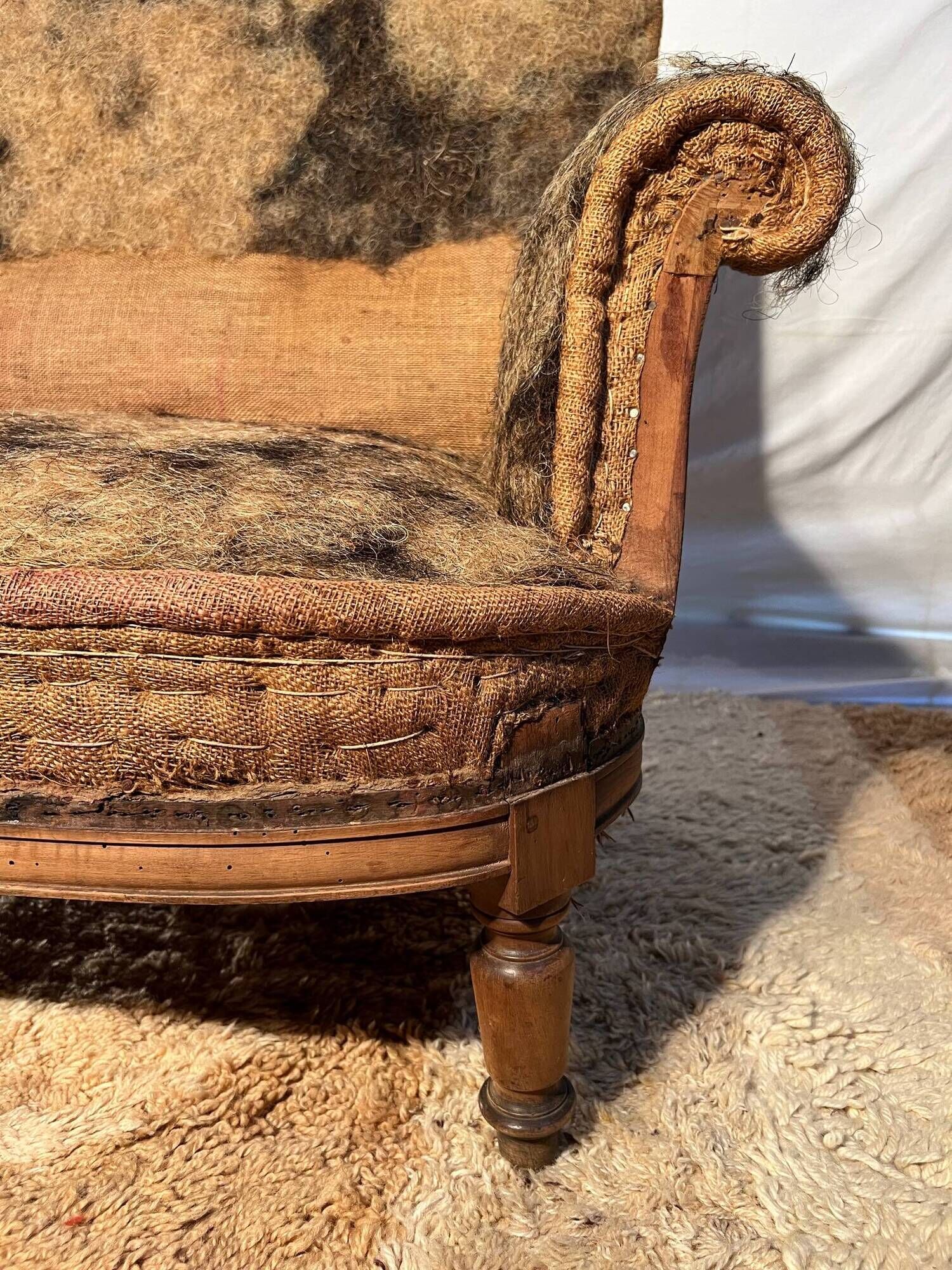 19th century Louis Philippe 3-seater sofa in walnut, ready to upholster