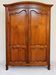 Armoire lingère en merisier de style Louis XV à deux portes