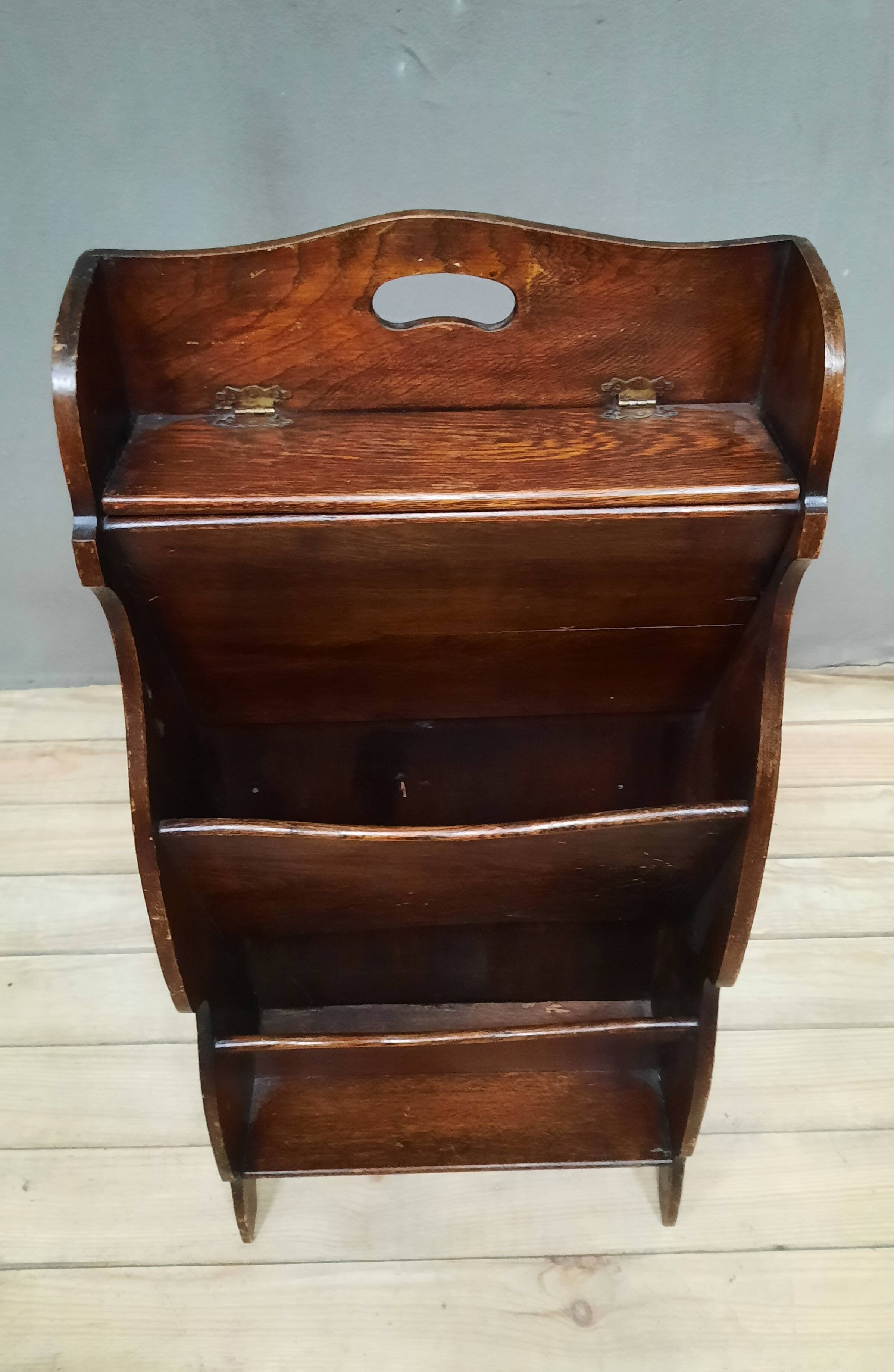 Oak magazine rack