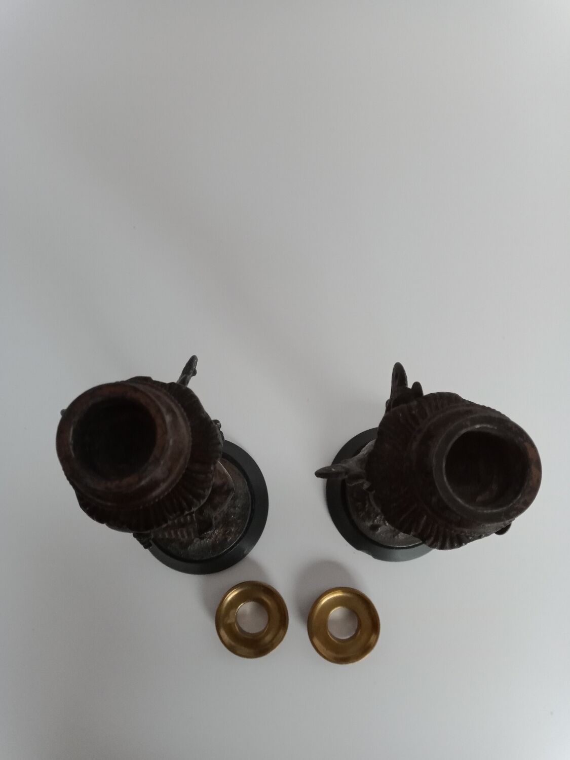 Bougeoirs putti musicians