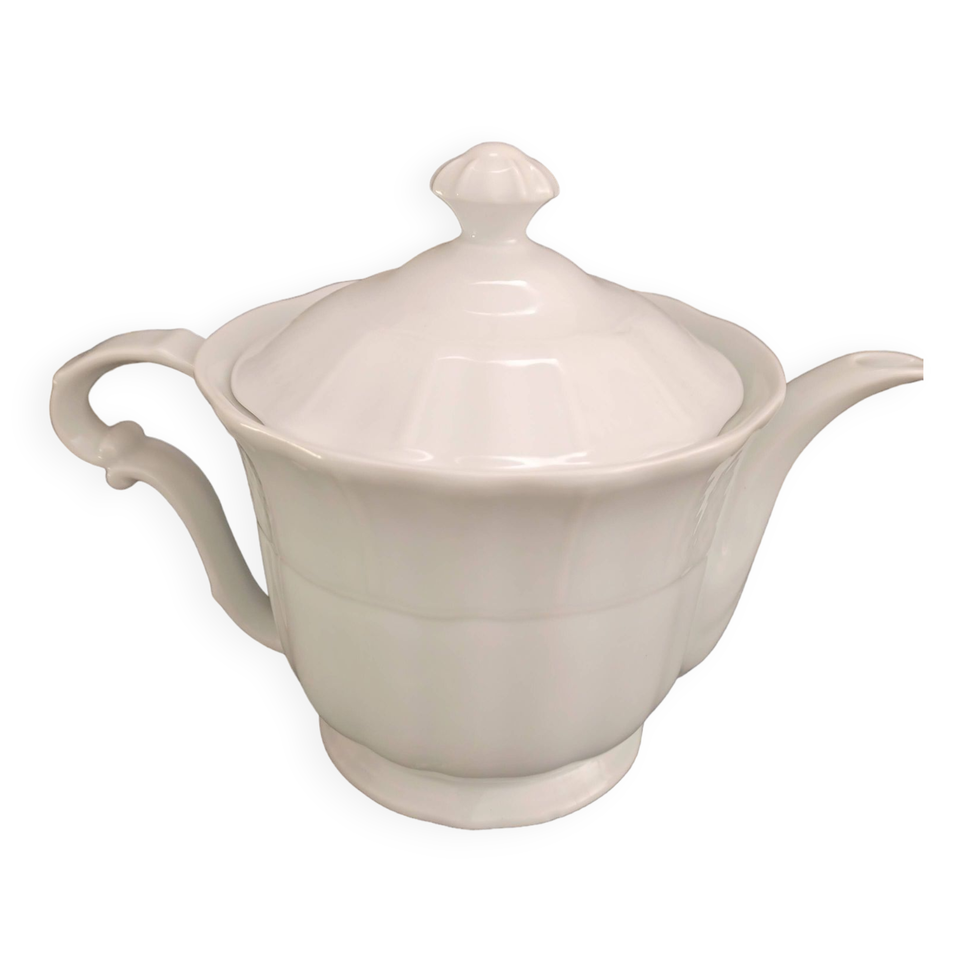White porcelain tea.