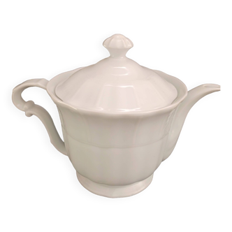 White porcelain tea.