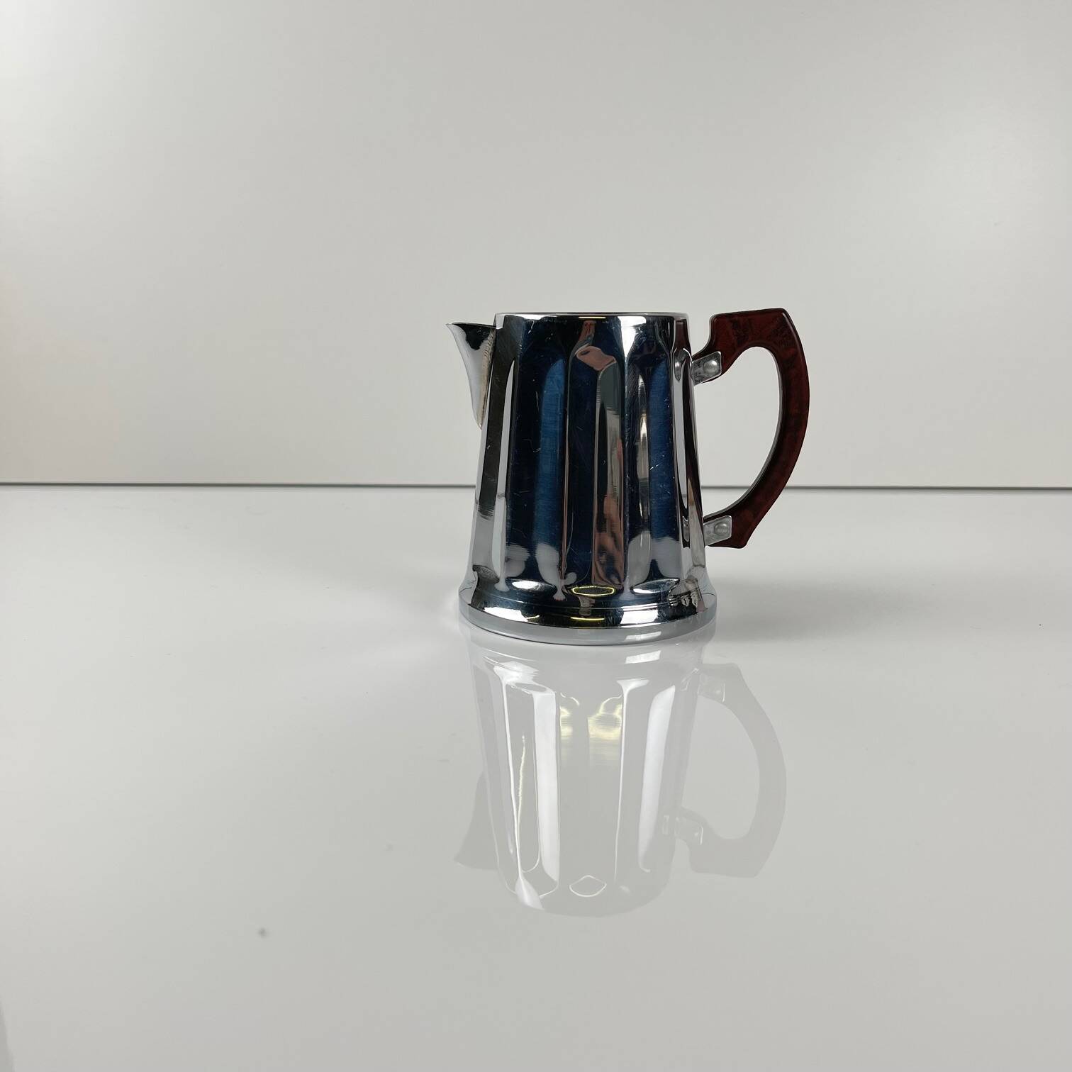 Vintage chrome-plated metal and bakelite coffee set, 1940s/50s