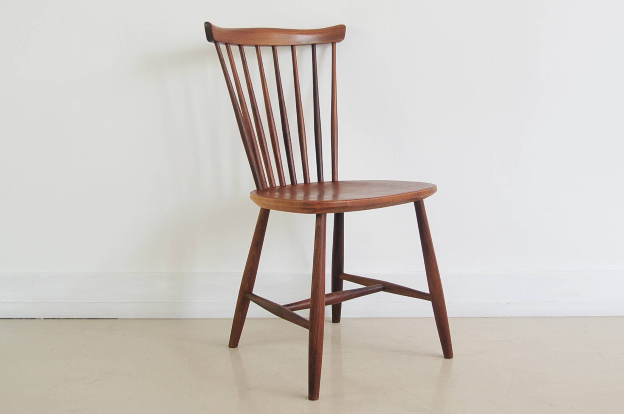 Vintage wooden spindle chair Pastoe