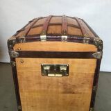 Malle bombée "Le Louvre Paris" 70x50x65