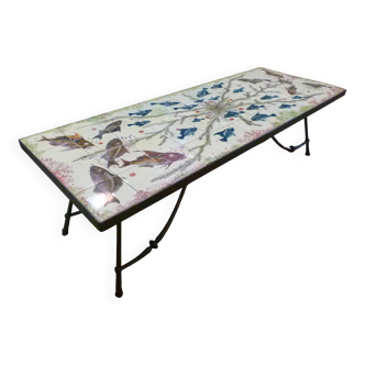 Ceramic coffee table with fish patterns
