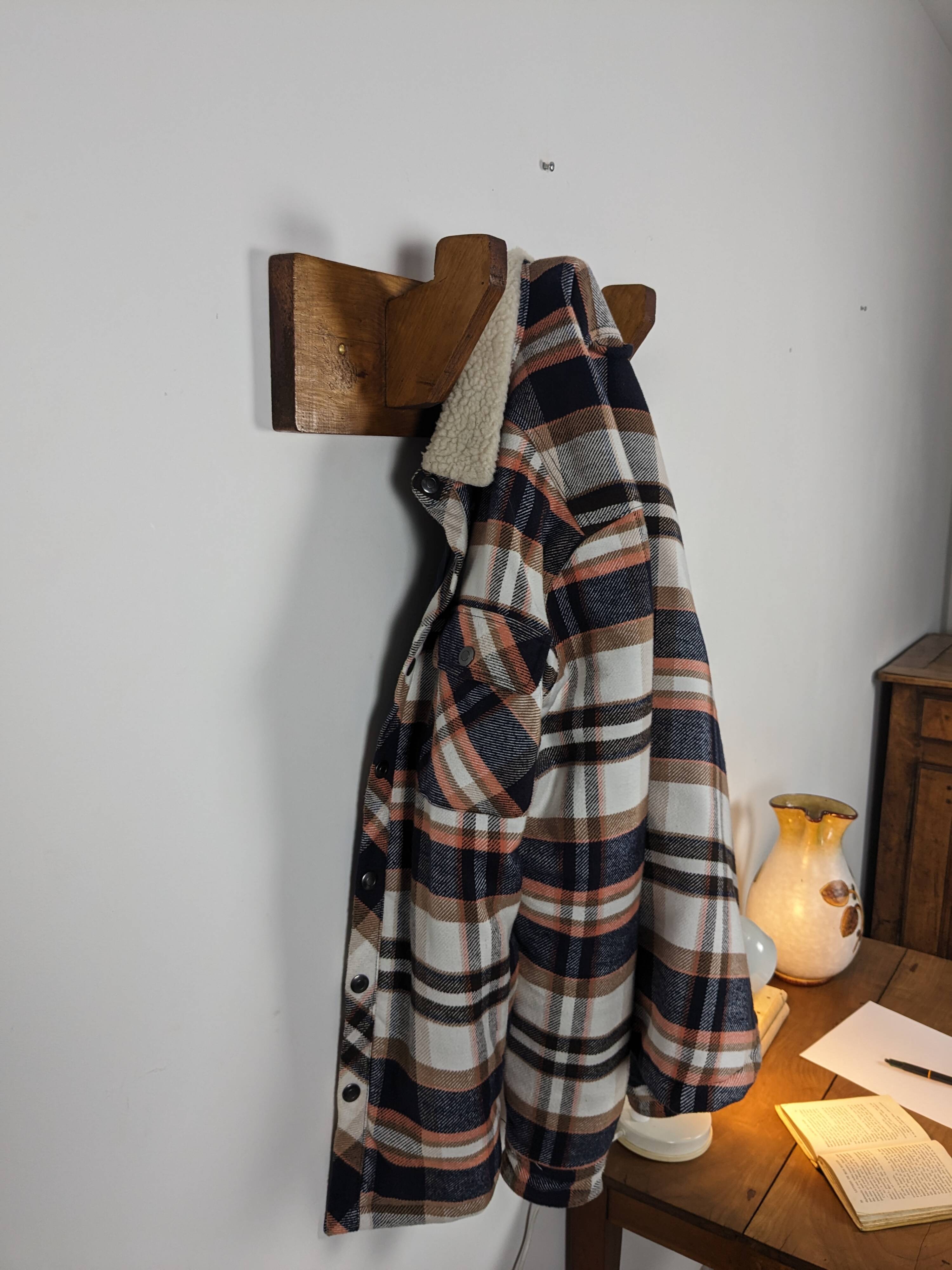 Patère triple vintage esprit art déco en bois massif