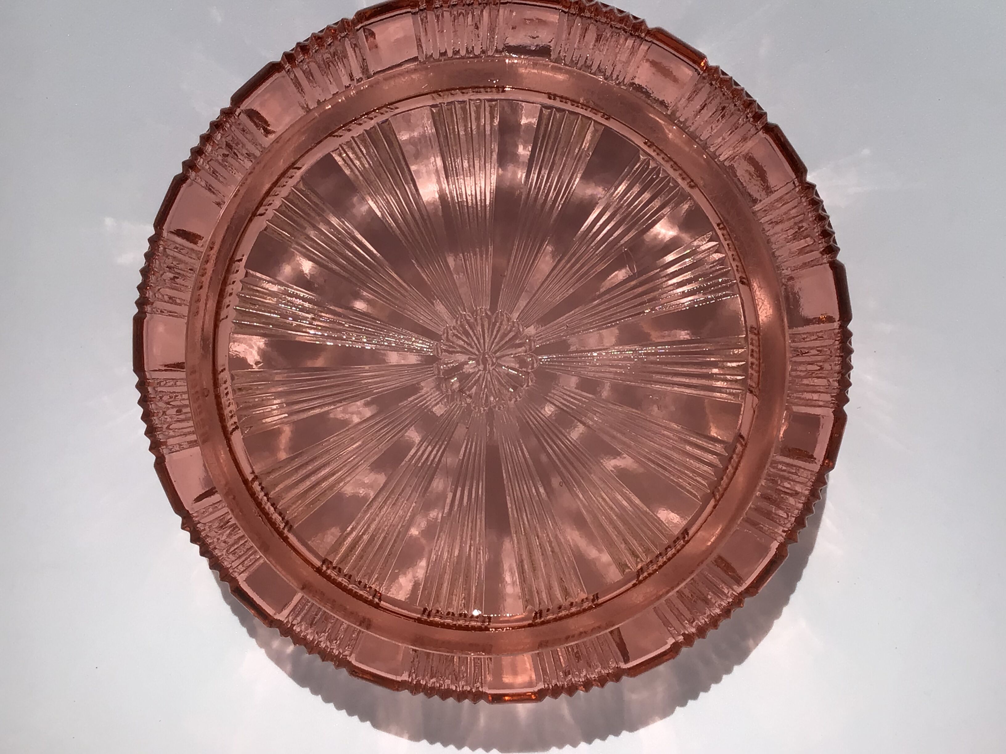 Salad bowl in orange rose molded glass