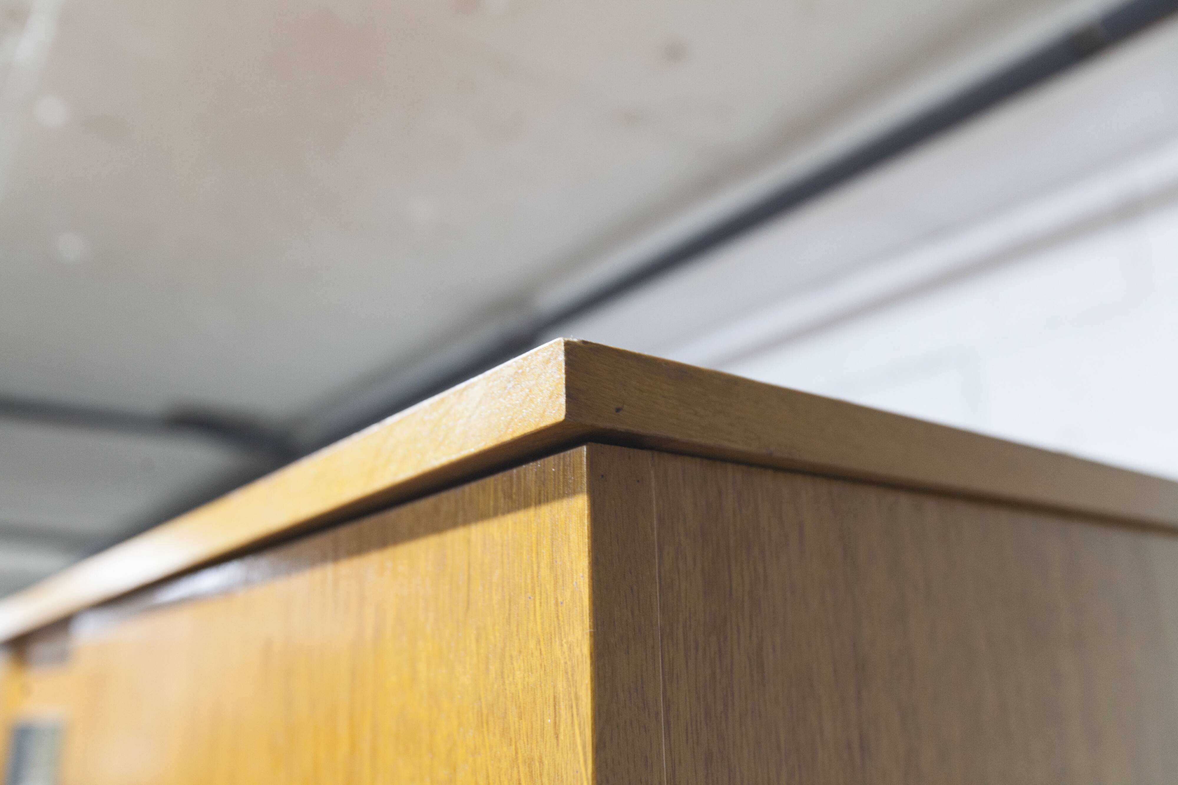 1970 Scandinavian wardrobe with shelves and mirror, 21x126, 2 doors.