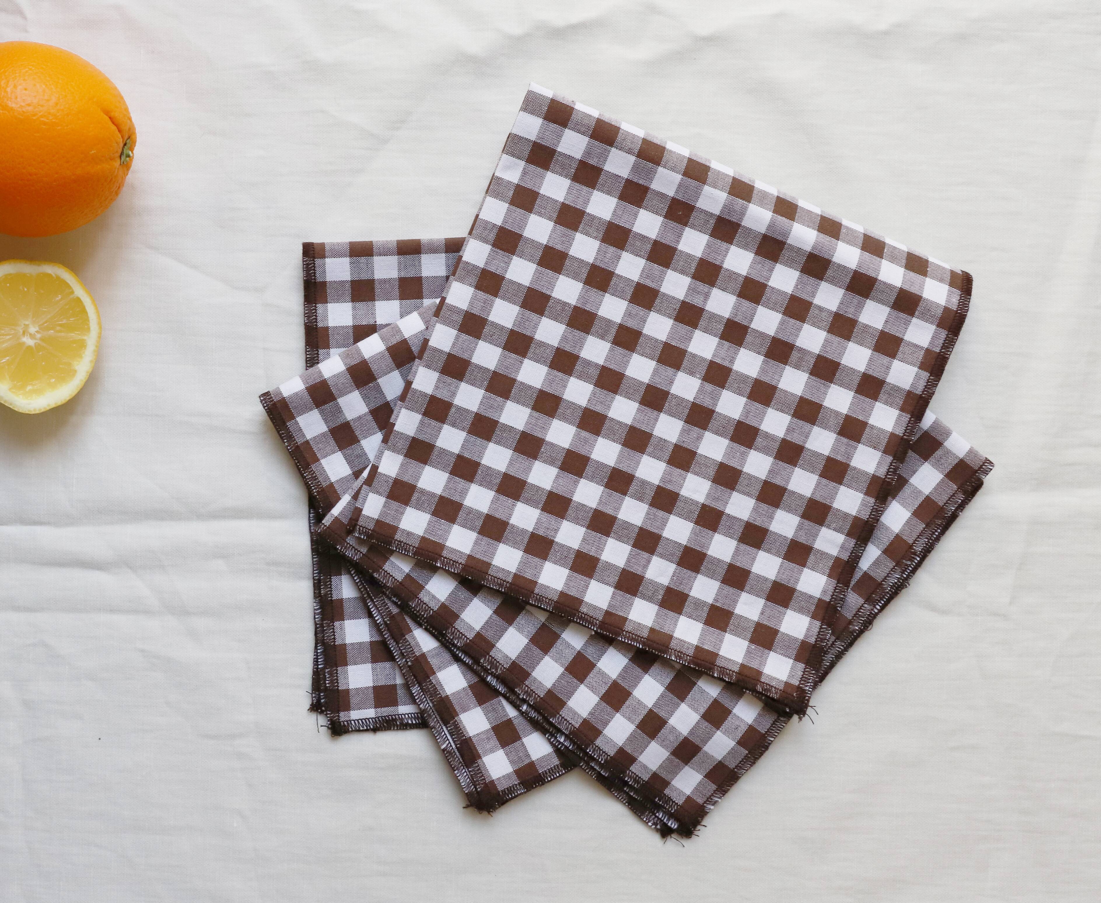 BHV serviette vichy marron