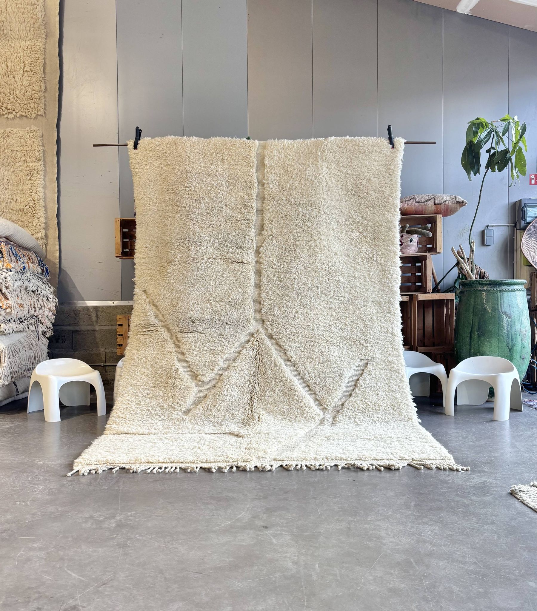 White Berber Beni M'rirt wool rug