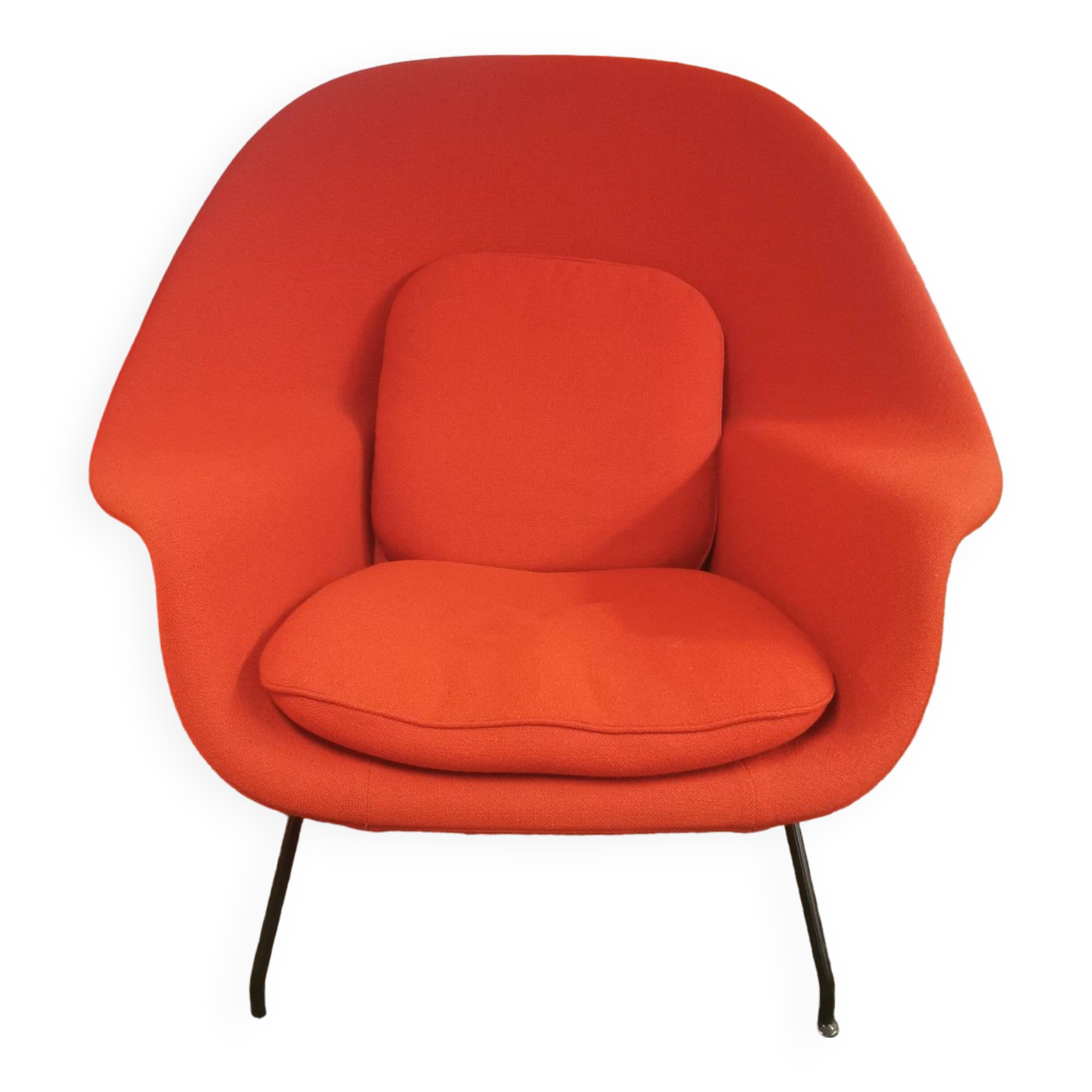 Womb armchair by Eero Saarinen for Knoll