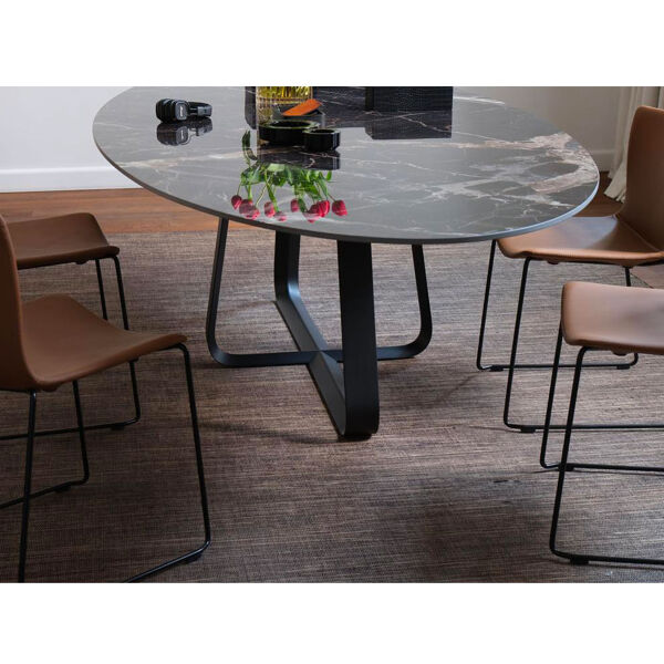 Table ovale CURVE céramique caravaggio – 250×128 – JOLI  Modèle d’exposition