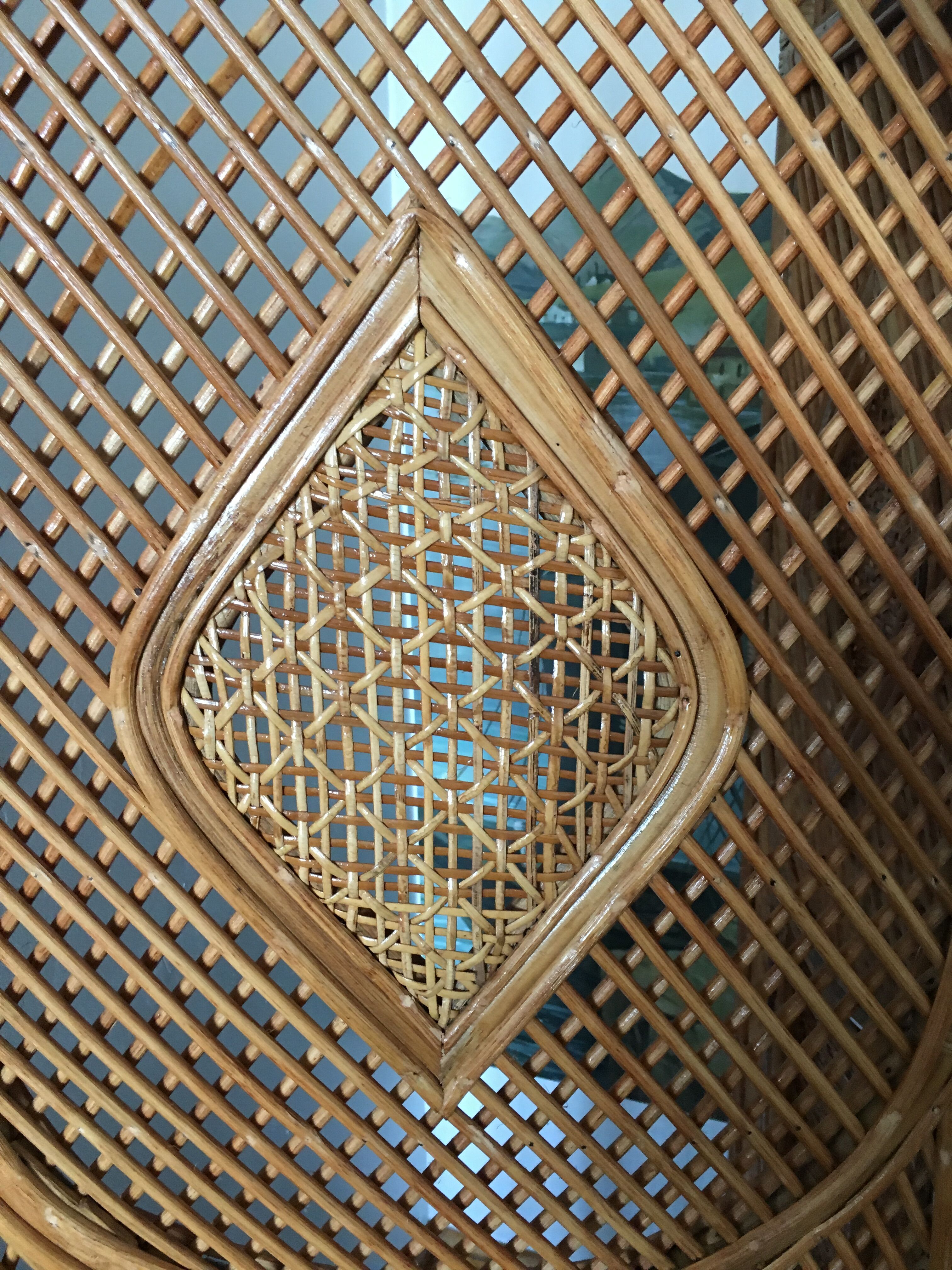 Beautiful folding screen, bamboo and rattan vintage 1970