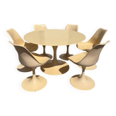 Space Age Table with tulip design and 6 chairs