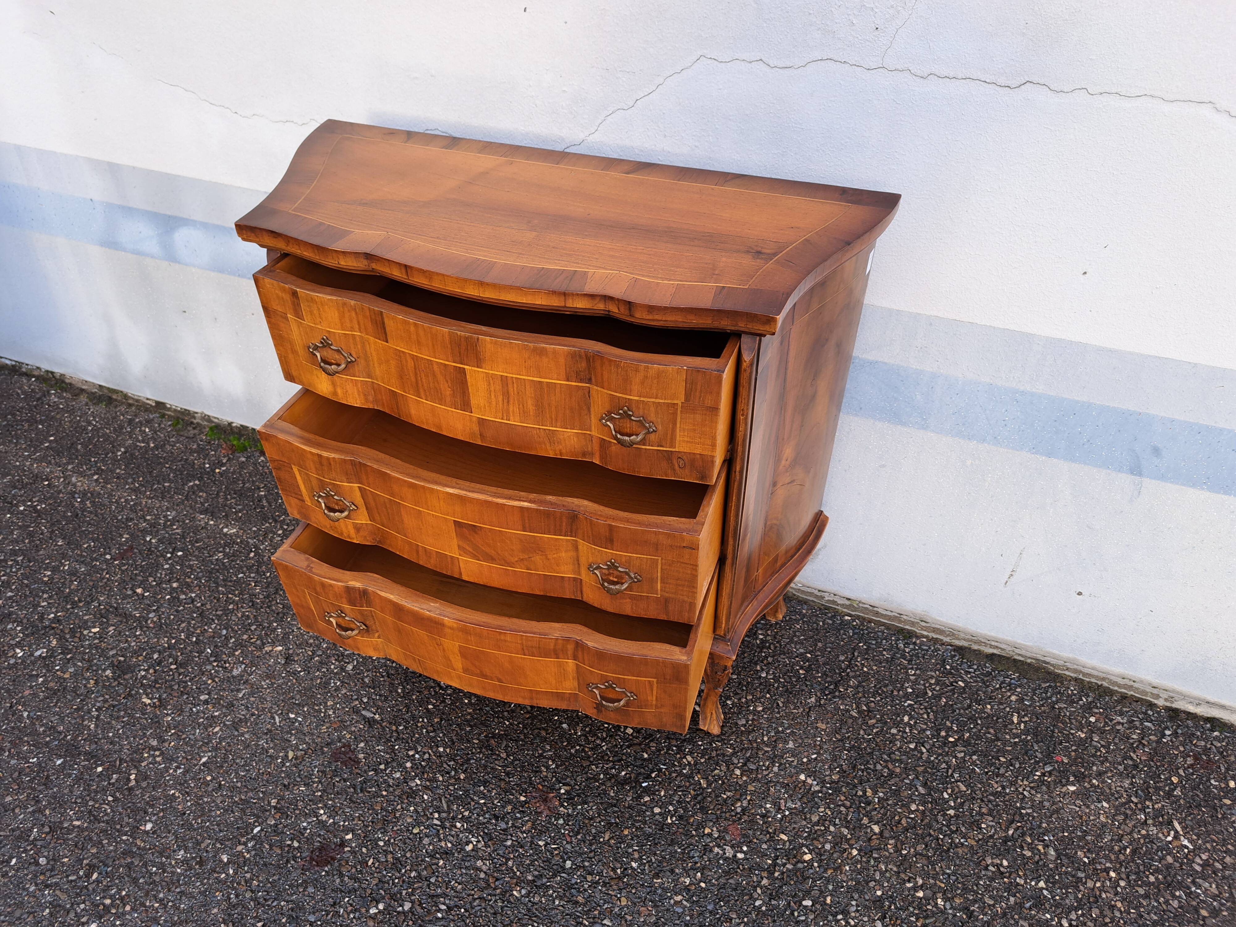 Louis XV chest of drawers