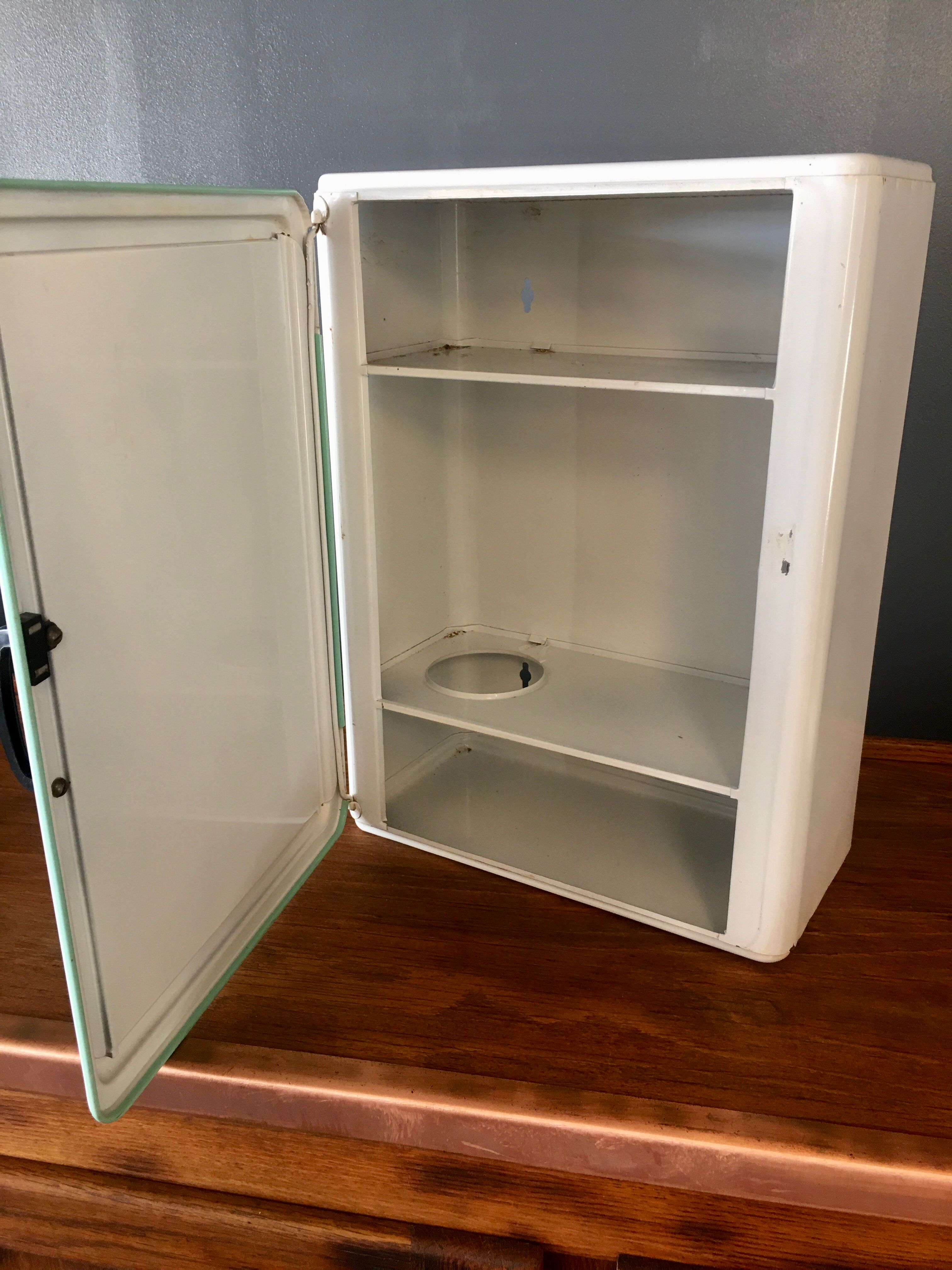 Small bathroom wardrobe 50' years