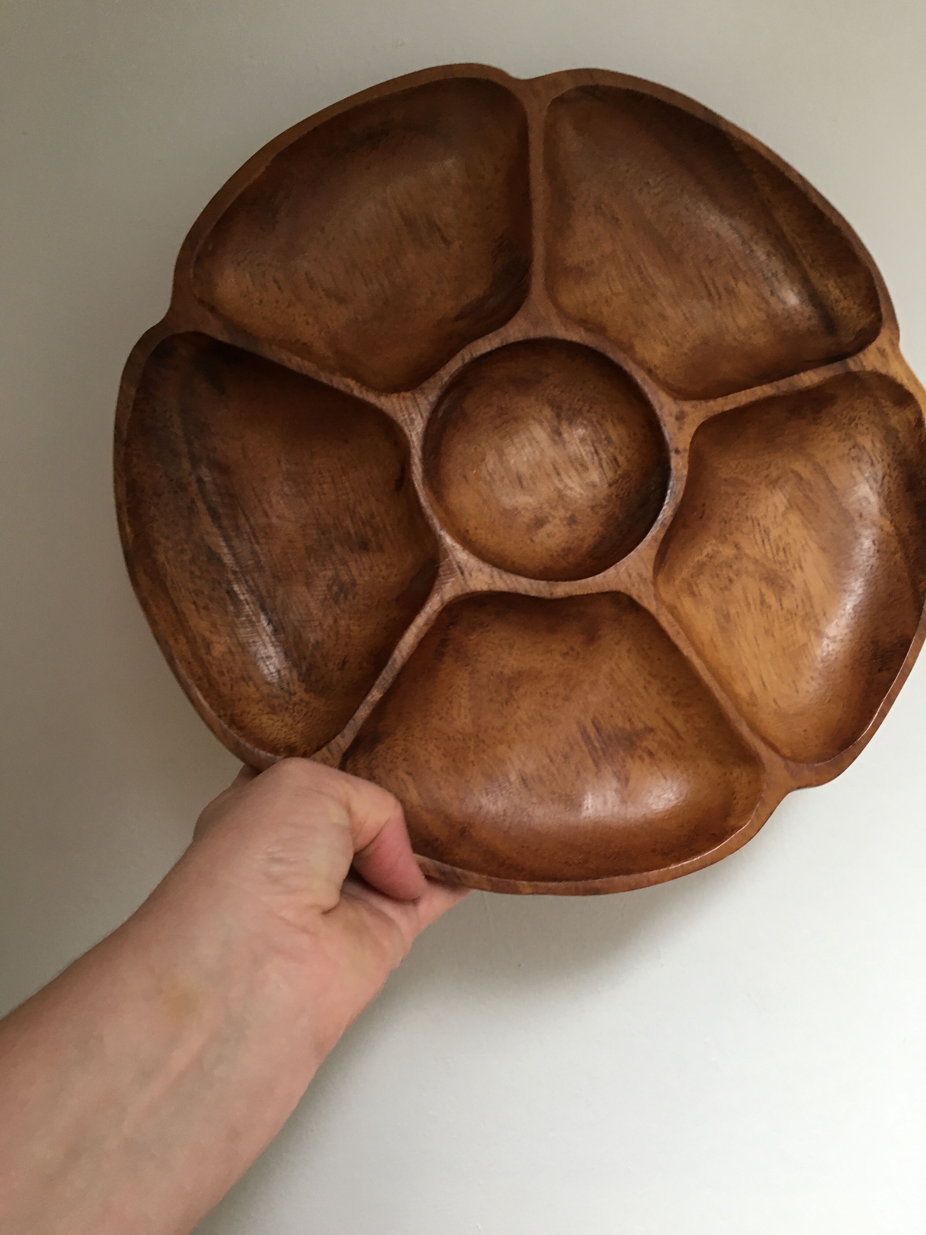 Round wooden dish with six compartments