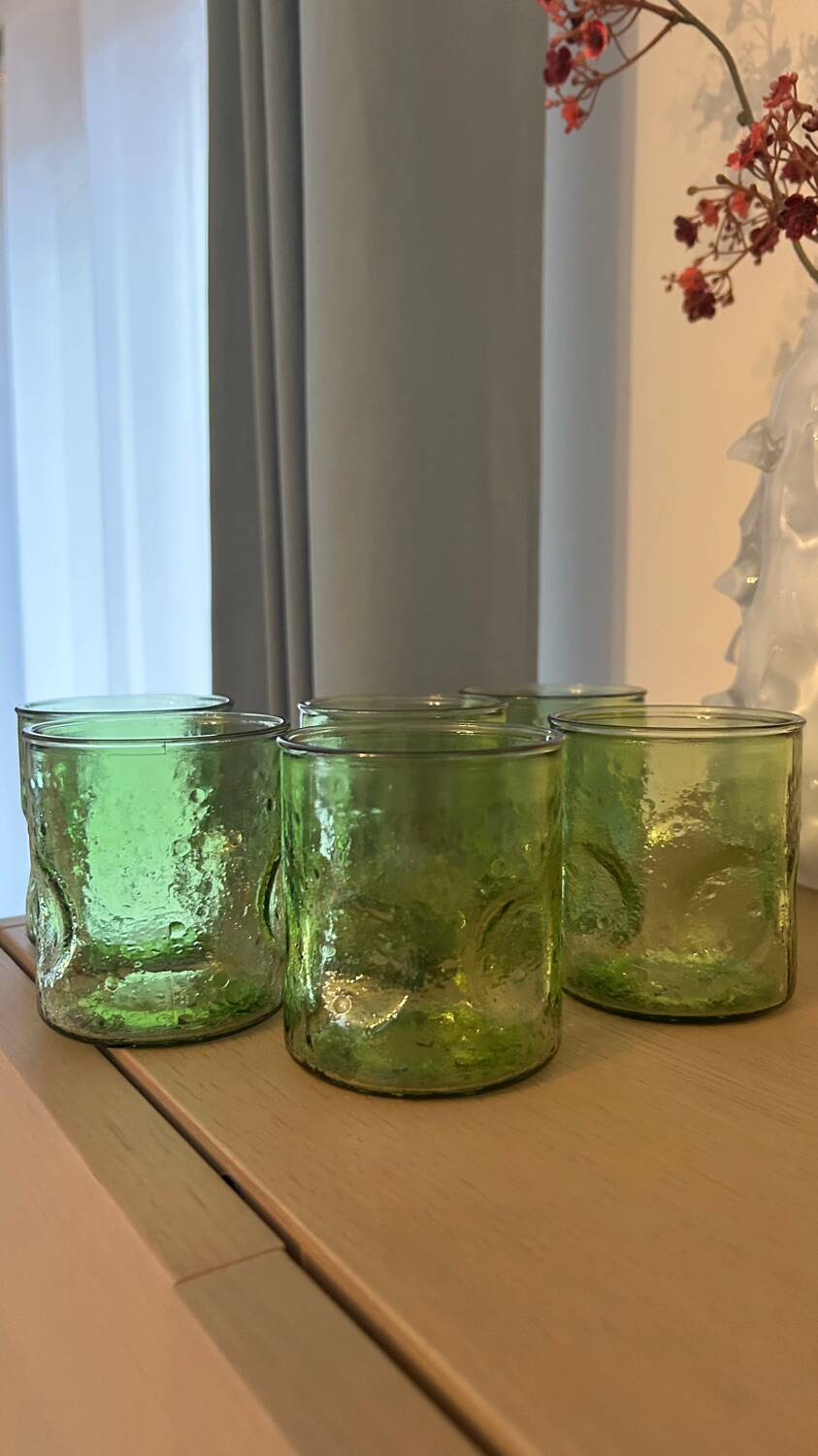 6 vintage bubble glass glasses