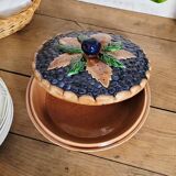Barbotine pie dish