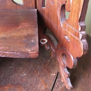 Étagère d'angle en bois massif chantourné pliable art nouveau