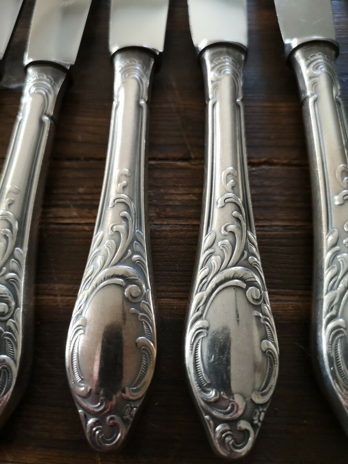 Series of 12 entremet knives in silver metal stainless steel blade louis XV Marly floral style