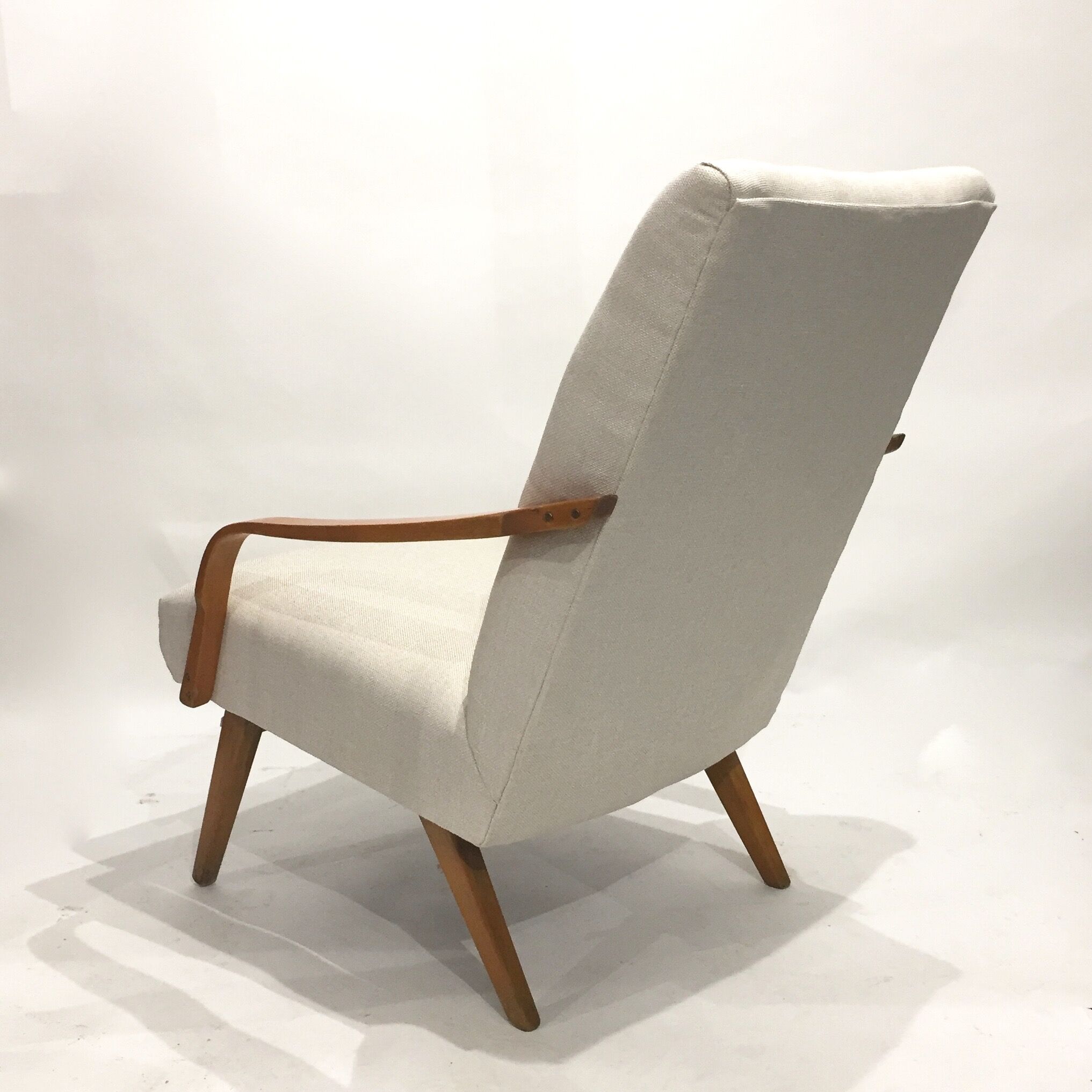 Fauteuil des années 60 blanc crème