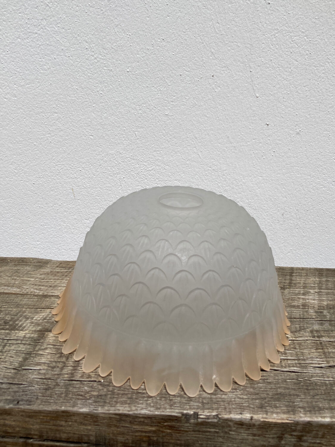 Antique white frosted glass or pendant lamp