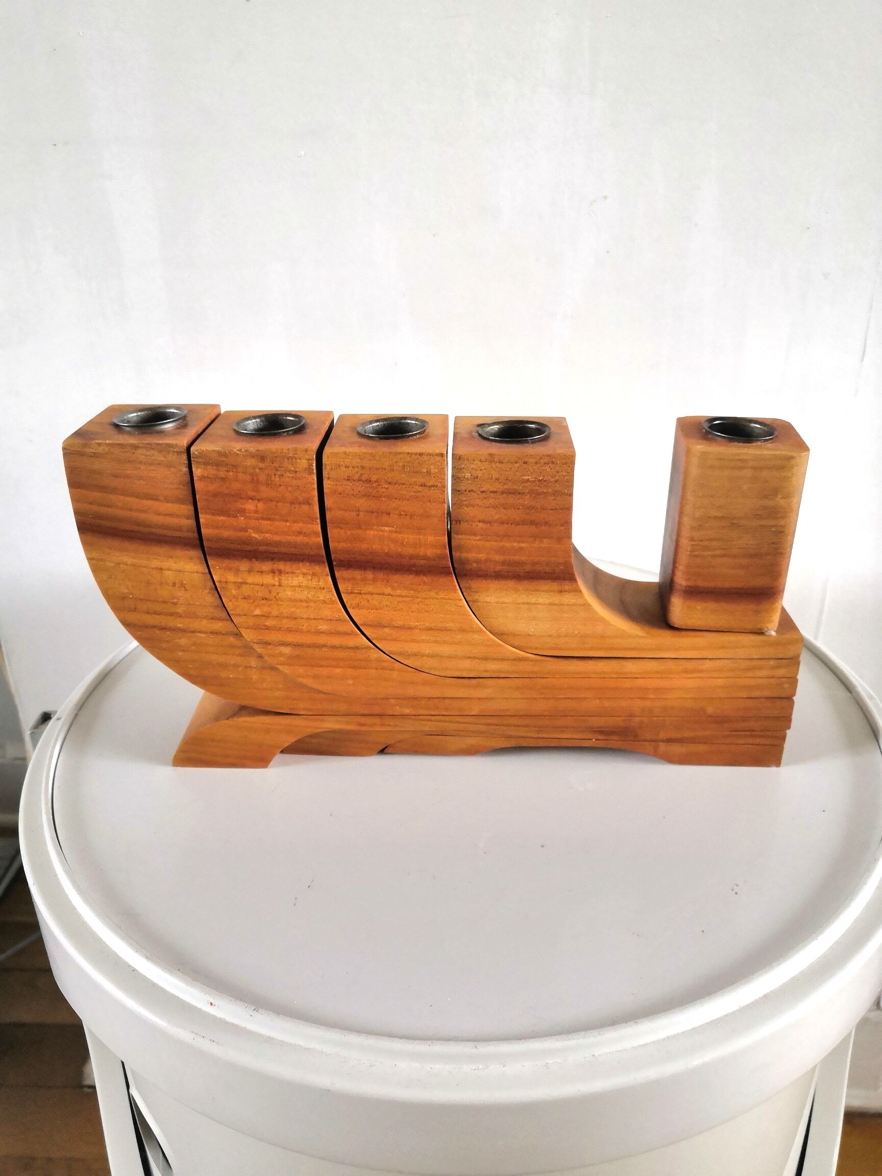 Mobile wooden candle holder design 70s