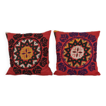 Lot de 2 housses de coussin brodées vintage 56x58 cm