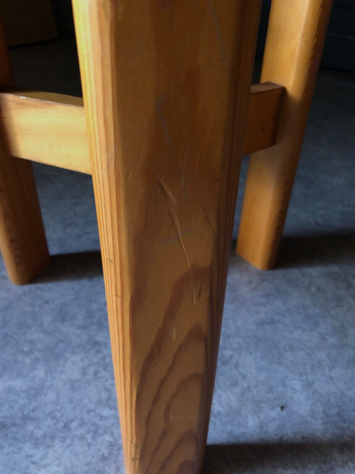 Suite of 4 1970 pine stools with wings