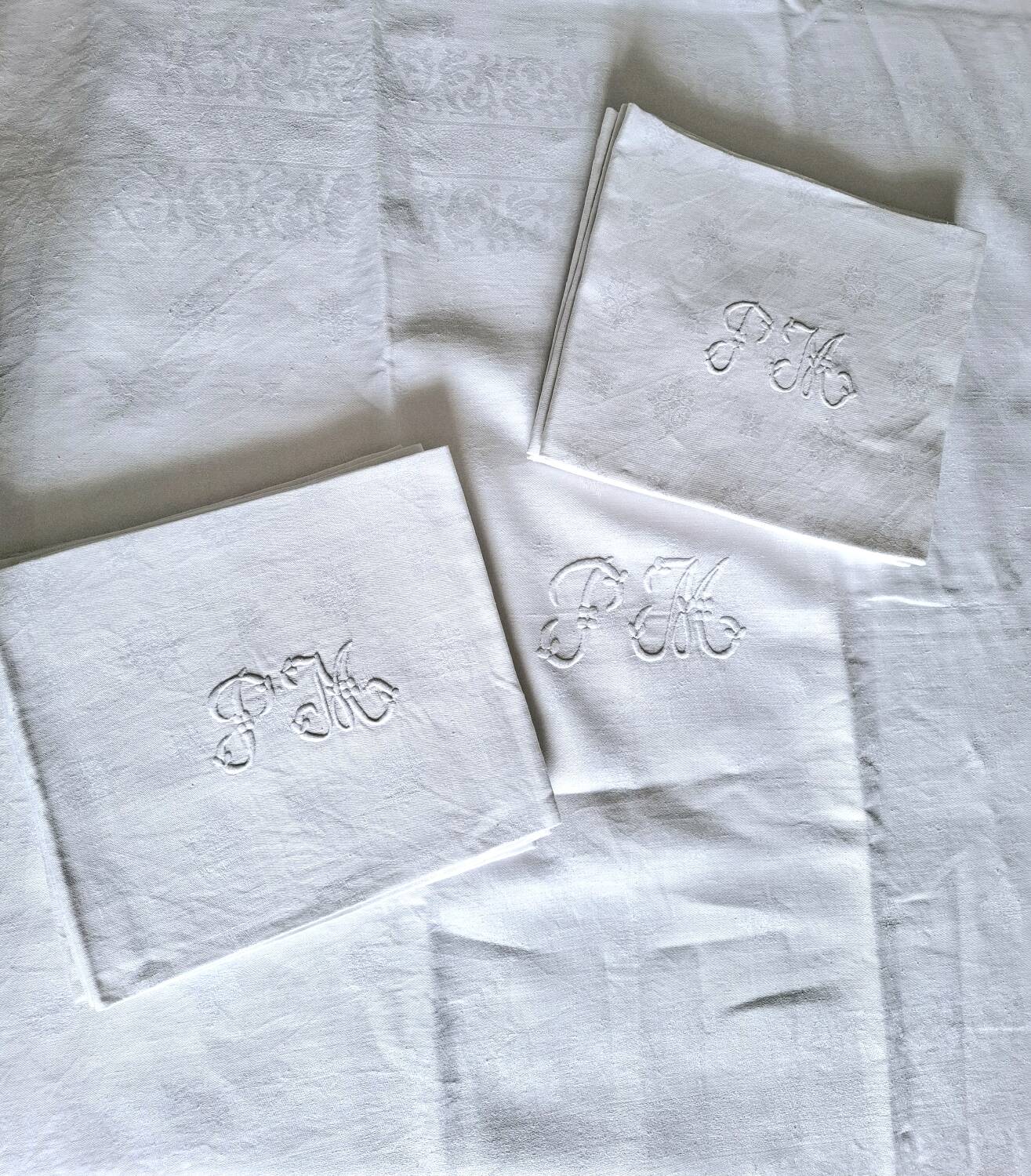 Antique monogrammed tablecloth and 8 napkins