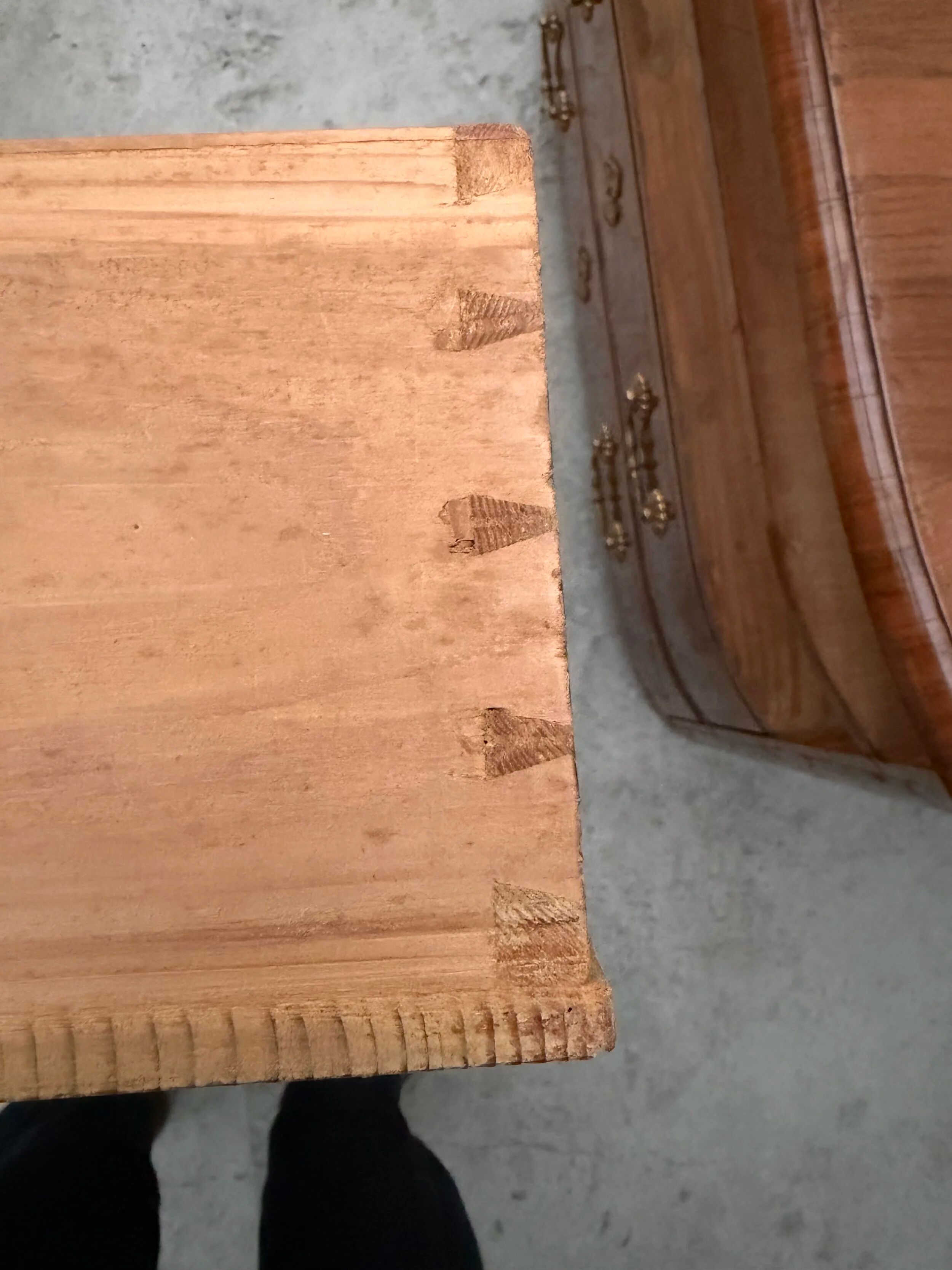 Marquetry commode from the Louis XIV period, early 18th century, Portugal.