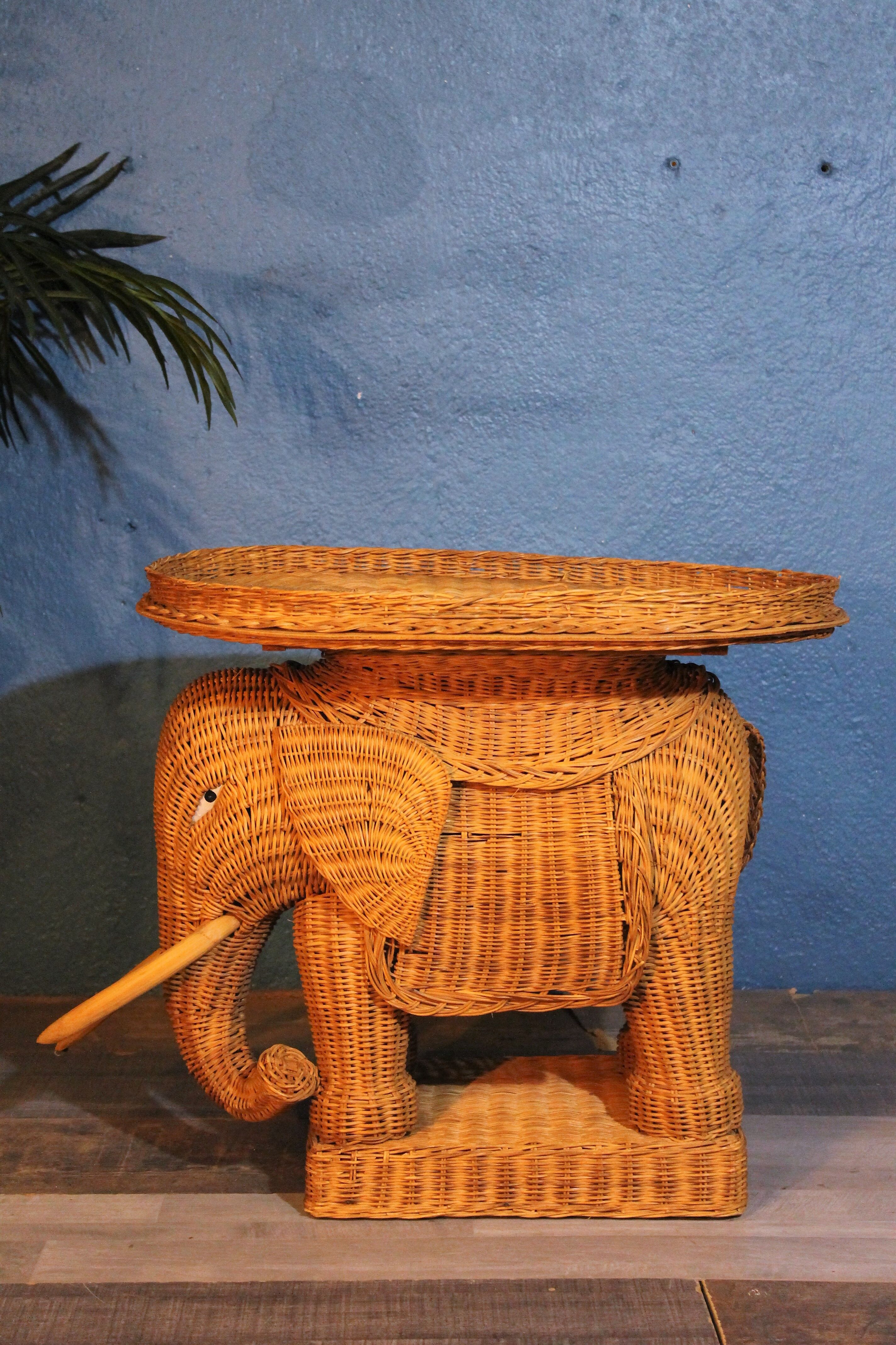 "Elephant" sofa tip 1960s