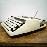 Brother Deluxe 800 typewriter