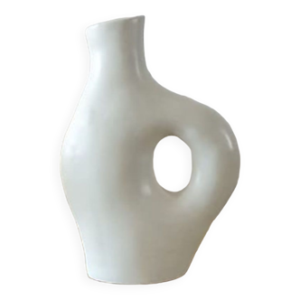 Organic shaped vase in white tadelakt